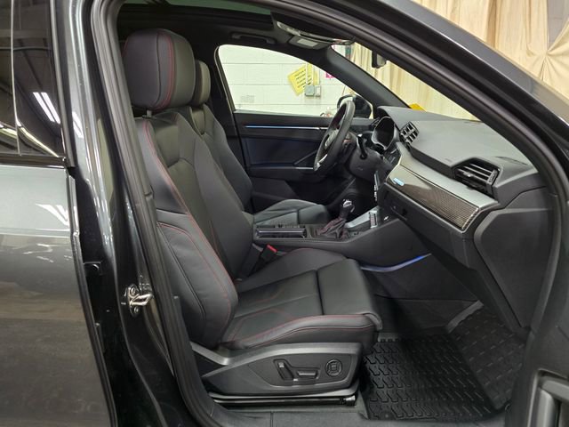 Certified 2025 Audi Q3 2.0T Premium Plus w/ Premium Plus Package AWD/4WD image 37