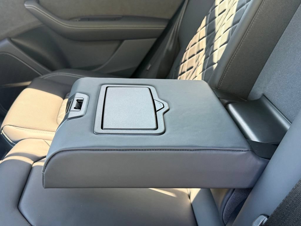 New 2026 Audi SQ8 Premium Plus AWD/4WD image 24