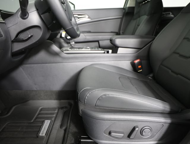 New 2026 Kia Sportage SX FWD image 11