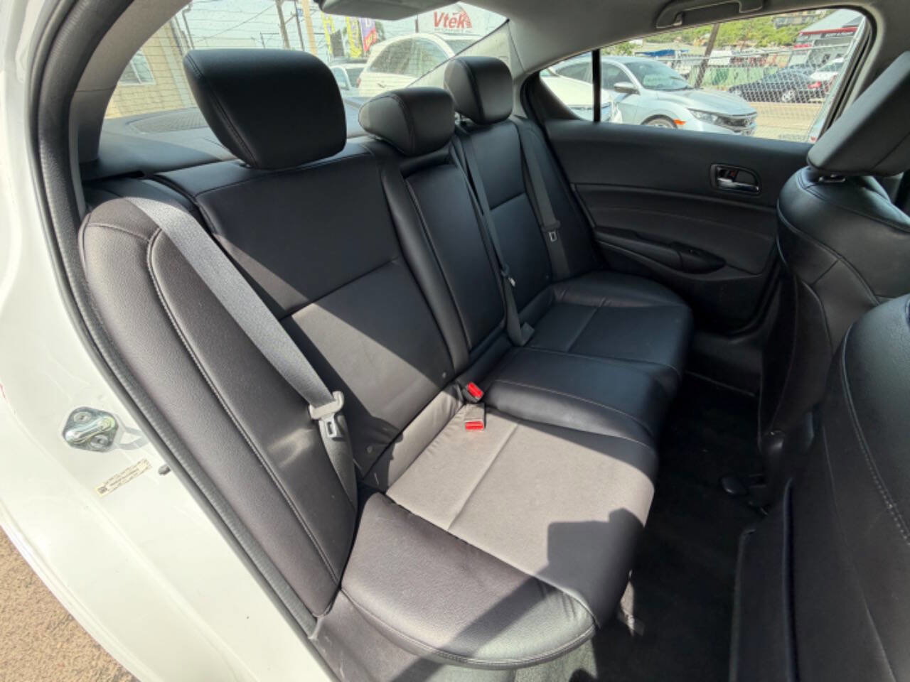 Used 2018 Acura ILX image 8