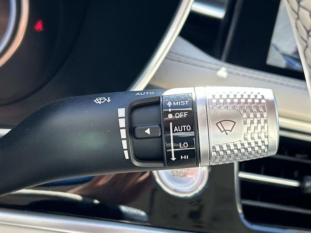 New 2026 Genesis G70 2.5T Prestige image 35