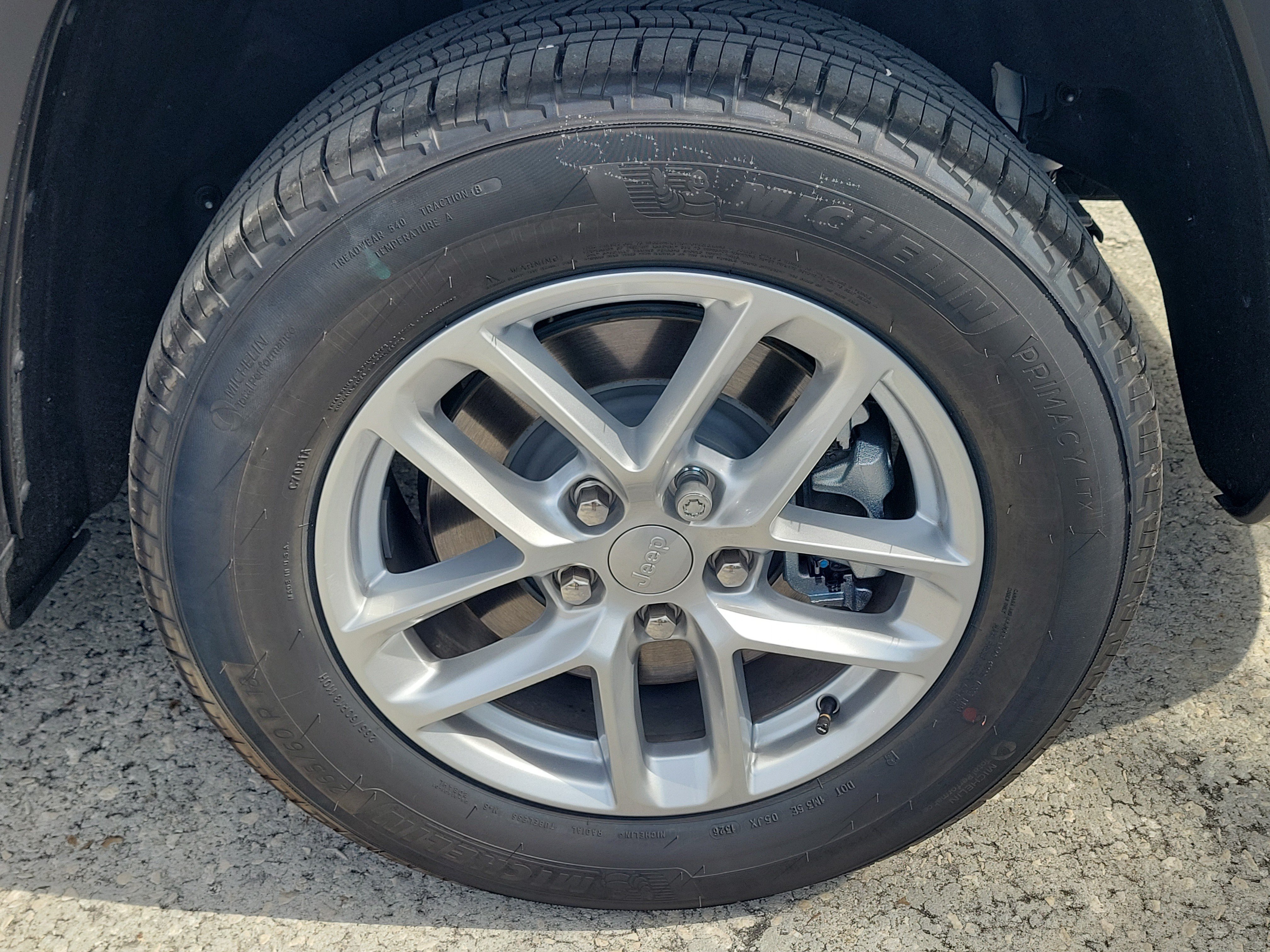 Used 2026 Jeep Grand Cherokee L 2WD image 10