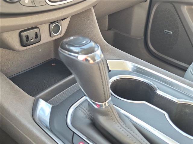 Used 2019 Chevrolet Traverse LT w/ LT Premium Package FWD image 11