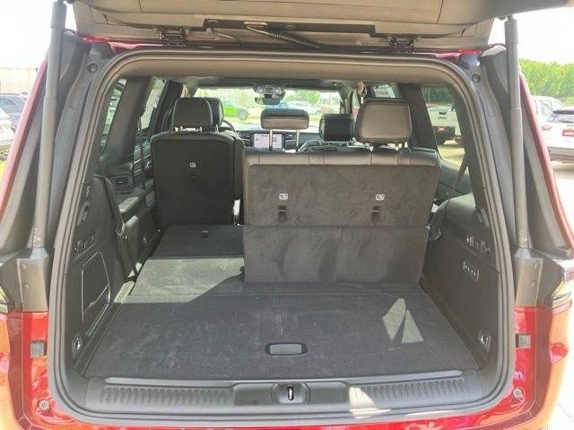 New 2026 Jeep Grand Wagoneer Limited AWD/4WD image 28