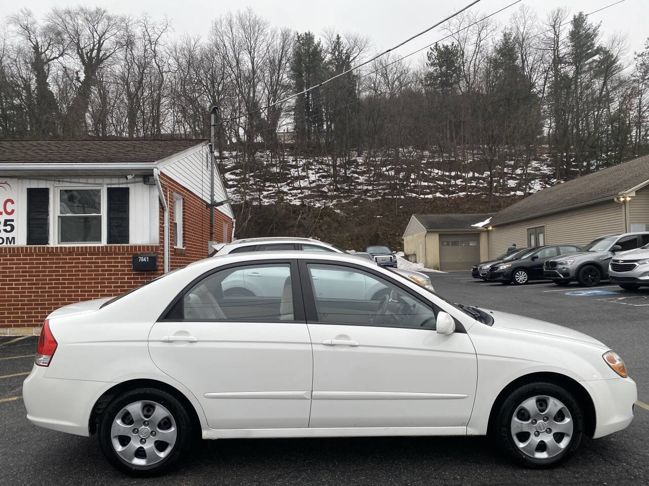 Used 2008 Kia Spectra EX image 4