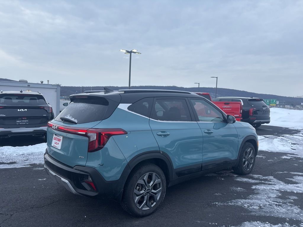 Certified 2024 Kia Seltos S image 2