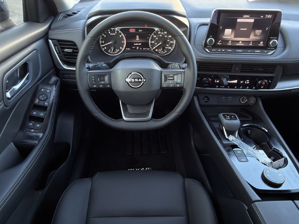 New 2026 Nissan Rogue Dark Armor AWD/4WD image 10