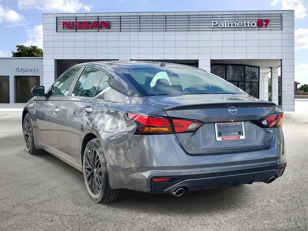 Used 2025 Nissan Altima 2.5 SV w/ SV Special Edition Package image 4