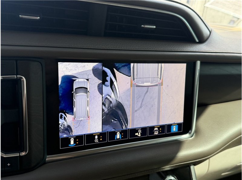Used 2021 GMC Yukon Denali w/ Denali Premium Package AWD/4WD image 66