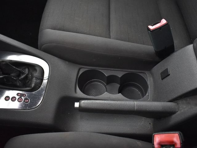 Used 2009 Volkswagen Rabbit S FWD image 10