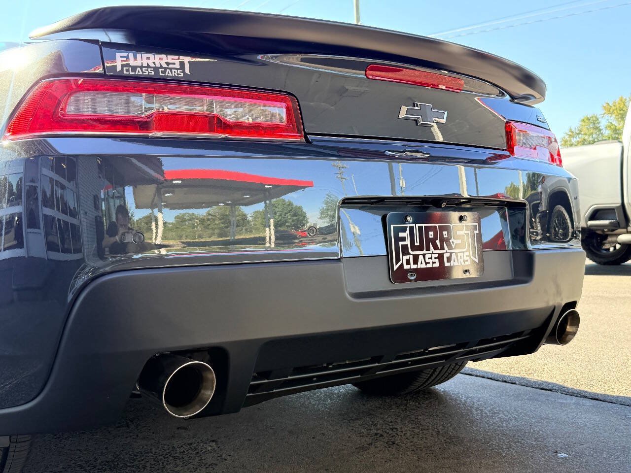 Used 2015 Chevrolet Camaro SS w/ SS Performance Package RWD image 8