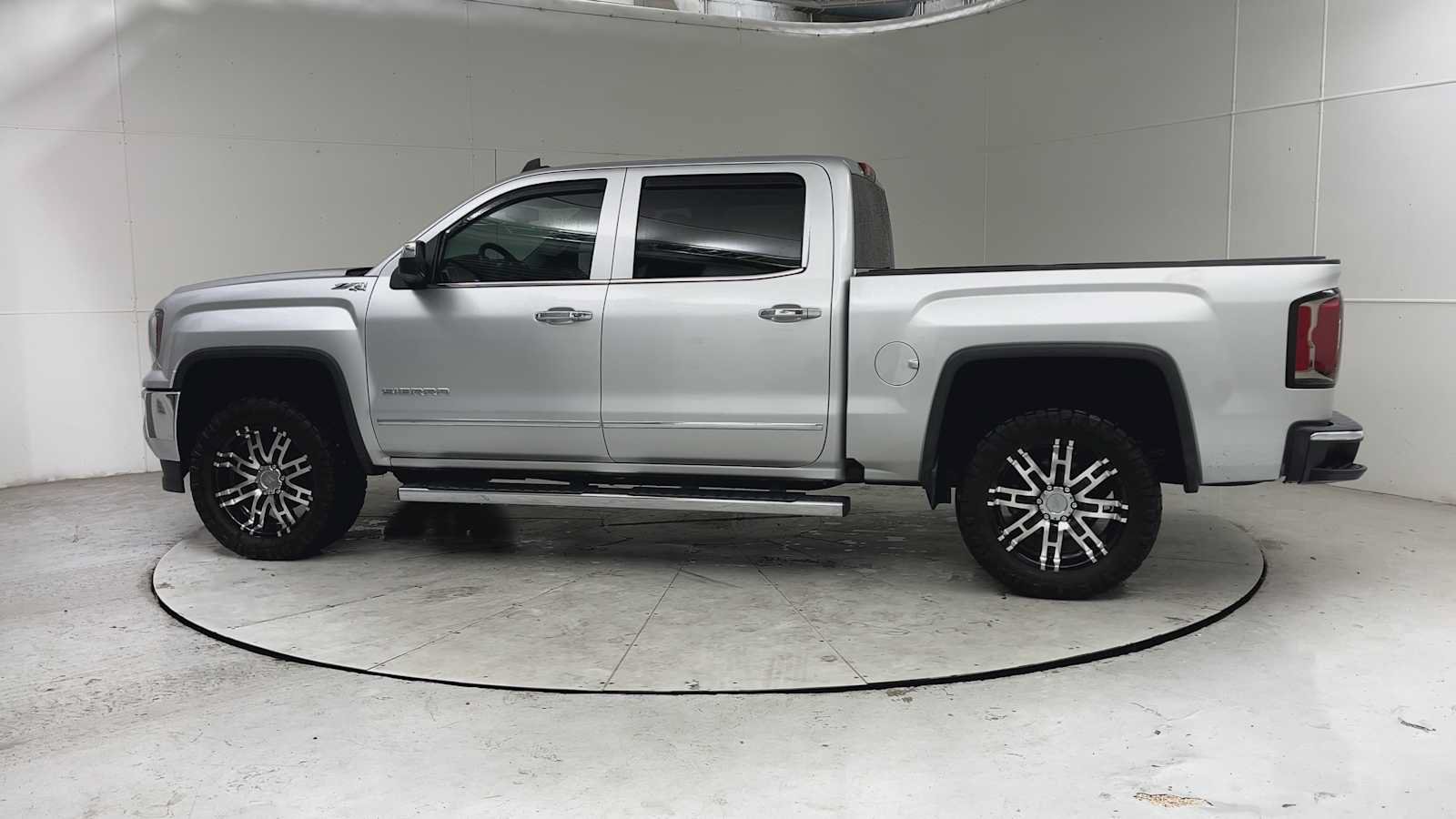 Used 2016 GMC Sierra 1500 SLT w/ SLT Premium Package AWD/4WD image 4