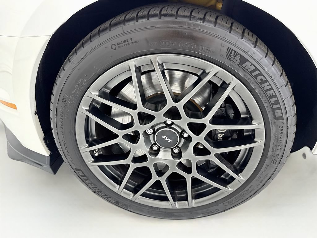 Used 2013 Ford Mustang Shelby GT500 RWD image 26