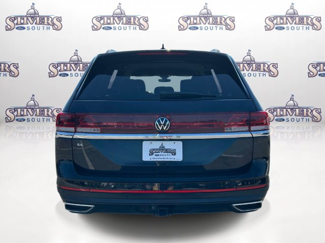 Used 2025 Volkswagen Atlas SE FWD image 4