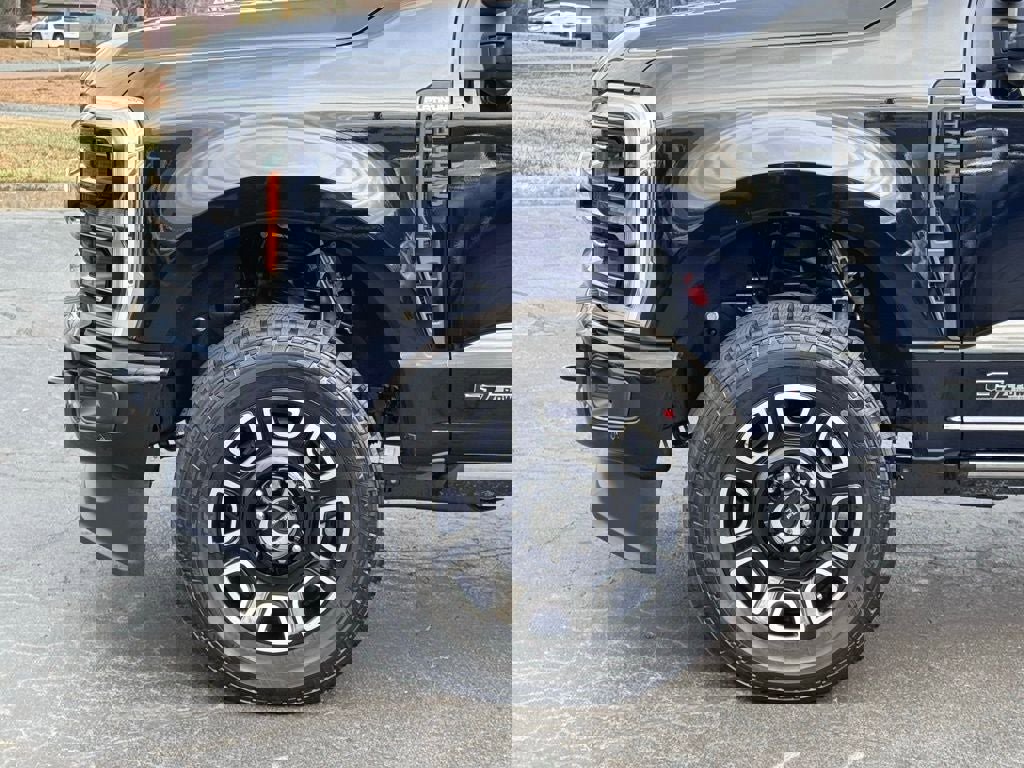 New 2026 Ford F250 Platinum w/ FX4 Off-Road Package AWD/4WD image 43