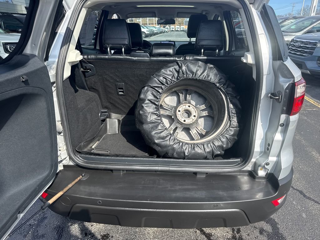 Used 2020 Ford EcoSport SES w/ SES Black Appearance Package image 32