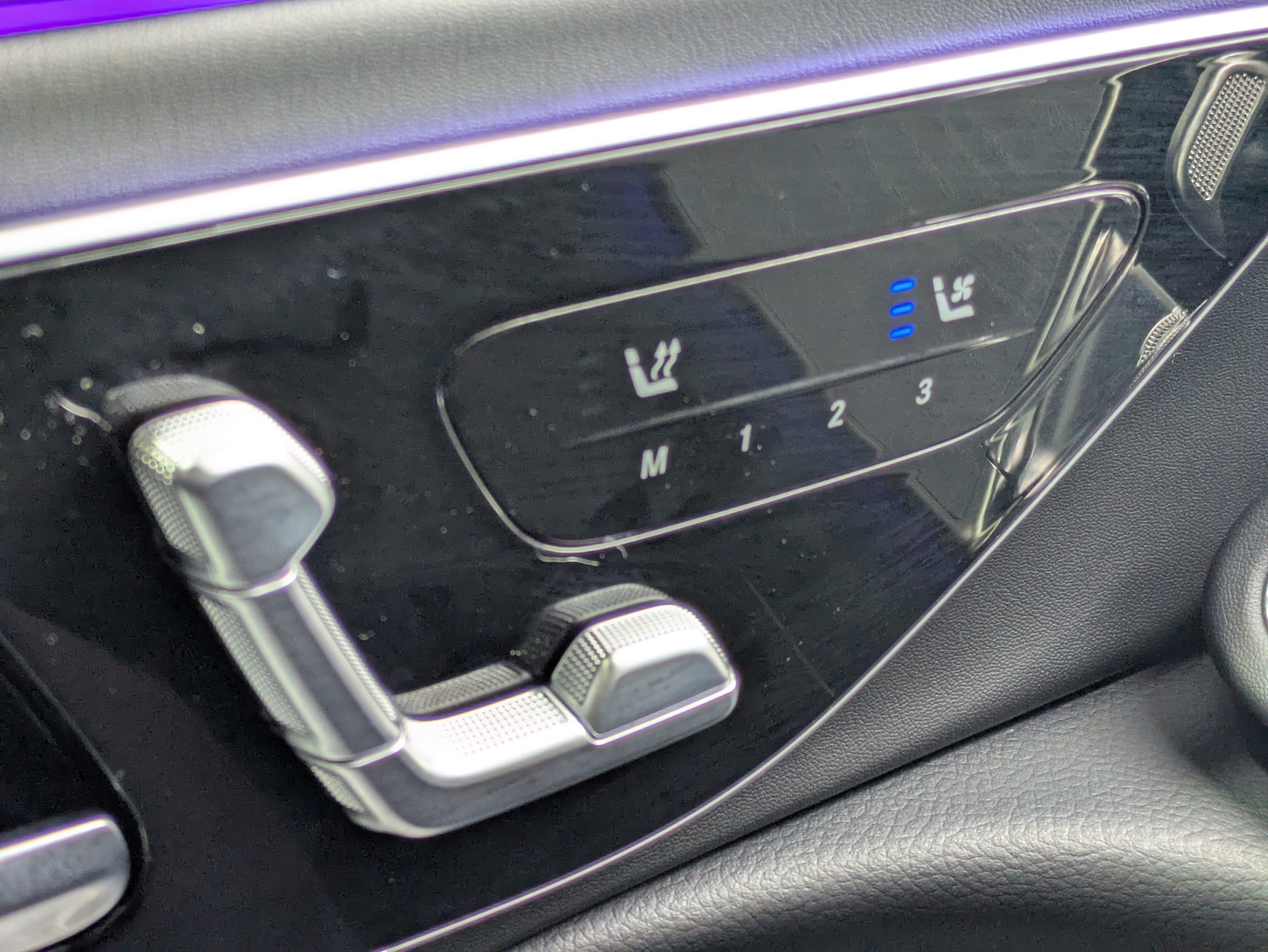 Certified 2025 Mercedes-Benz E 53 AMG e 4MATIC Sedan image 22