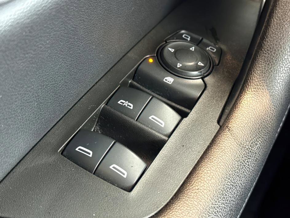 Used 2021 Chevrolet Blazer LT image 17