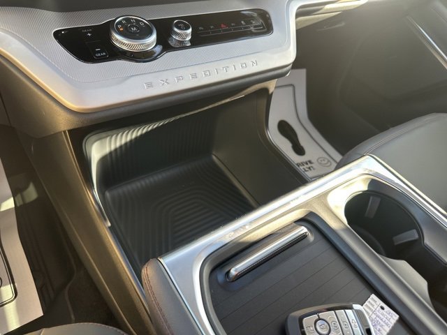 New 2025 Ford Expedition Max Active image 49