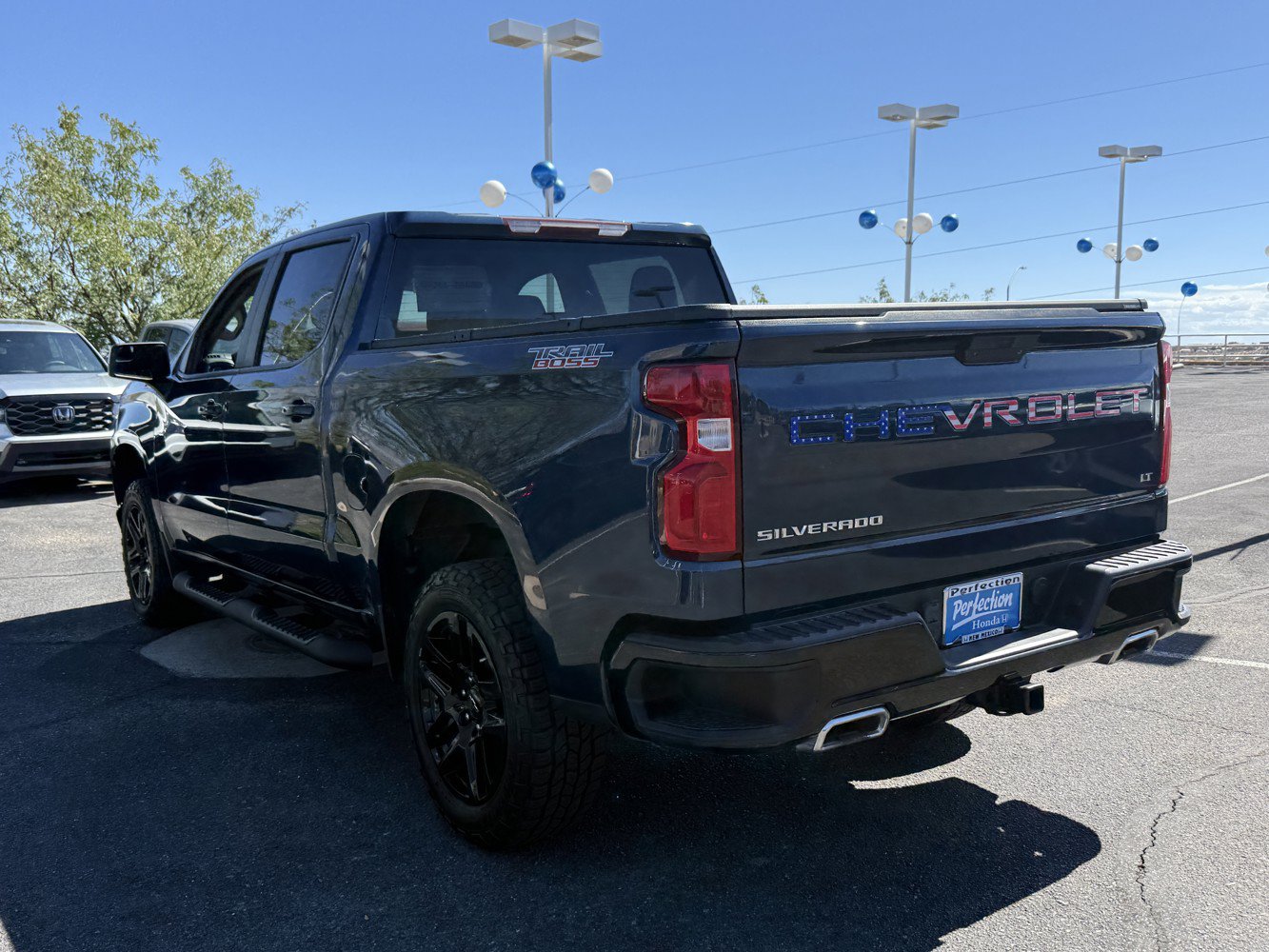 Used 2021 Chevrolet Silverado 1500 LT Trail Boss AWD/4WD image 7