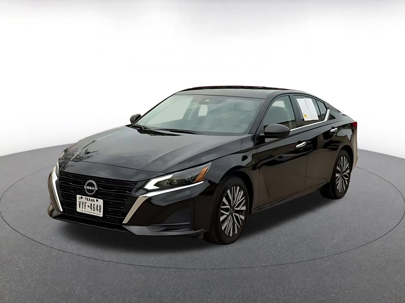 Used 2025 Nissan Altima 2.5 SV FWD image 5