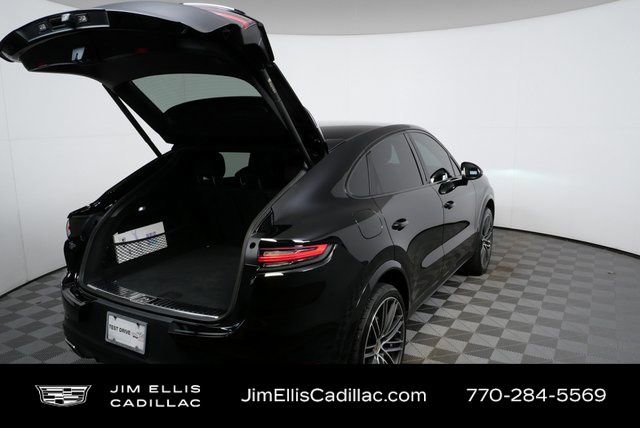 Used 2022 Porsche Cayenne Coupe image 30