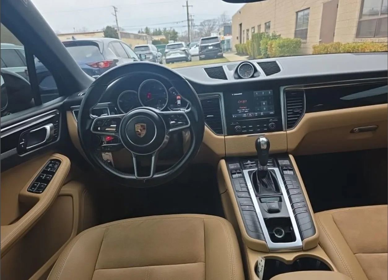 Used 2018 Porsche Macan Sport Edition AWD/4WD image 50