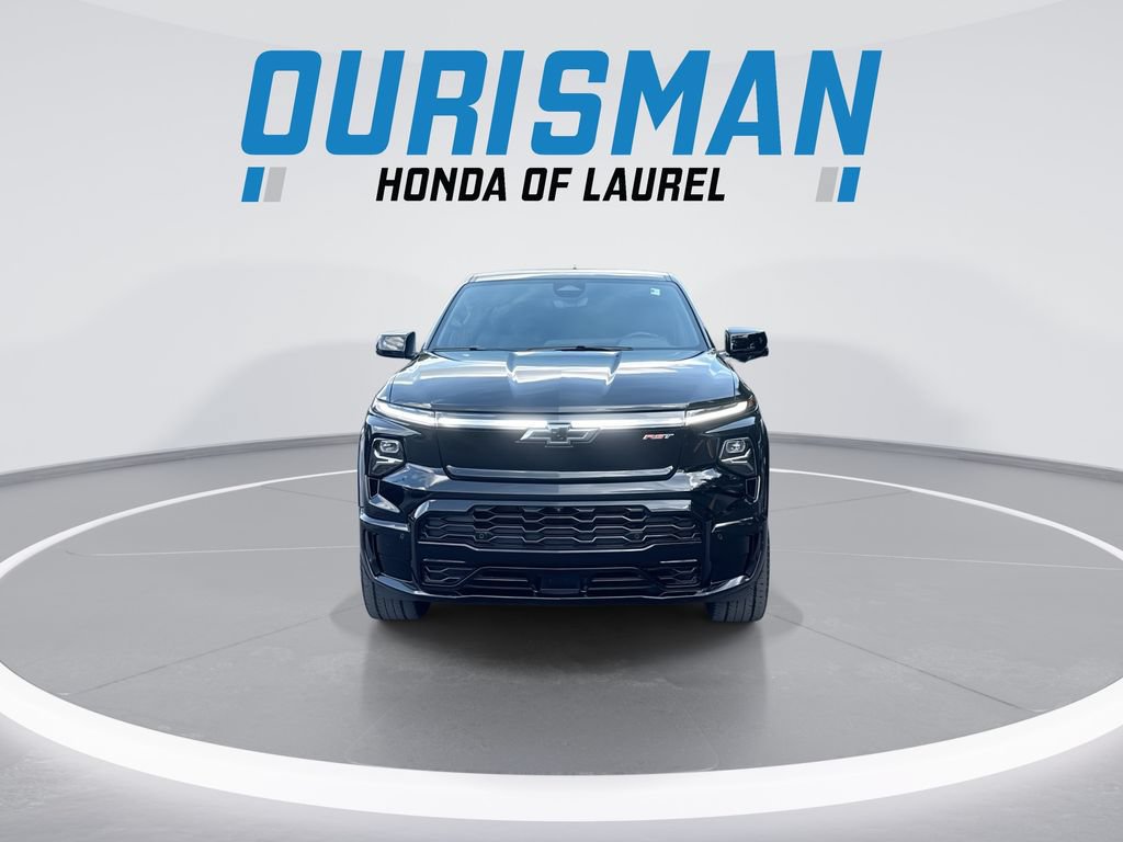 Used 2024 Chevrolet Silverado EV RST AWD/4WD image 3