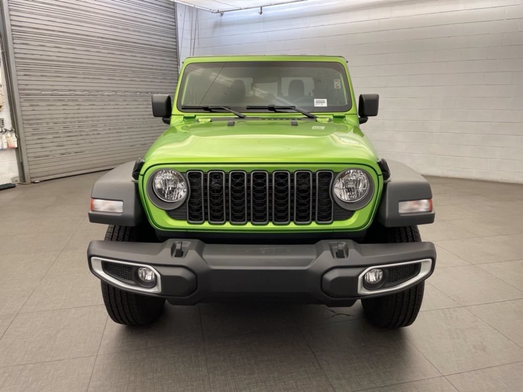New 2026 Jeep Gladiator Sport AWD/4WD image 6