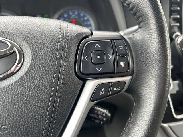 Used 2020 Toyota Sienna XLE w/ XLE Navigation Package AWD/4WD image 31