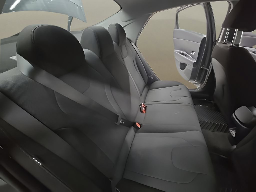 New 2026 Hyundai Elantra SE FWD image 20