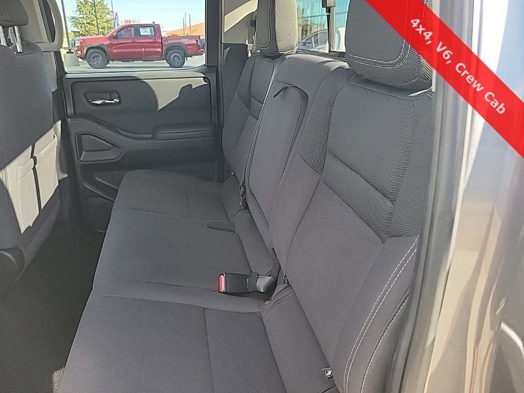 Used 2022 Nissan Frontier SV image 38