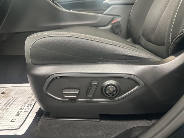 Used 2023 Jeep Grand Cherokee L Laredo image 11