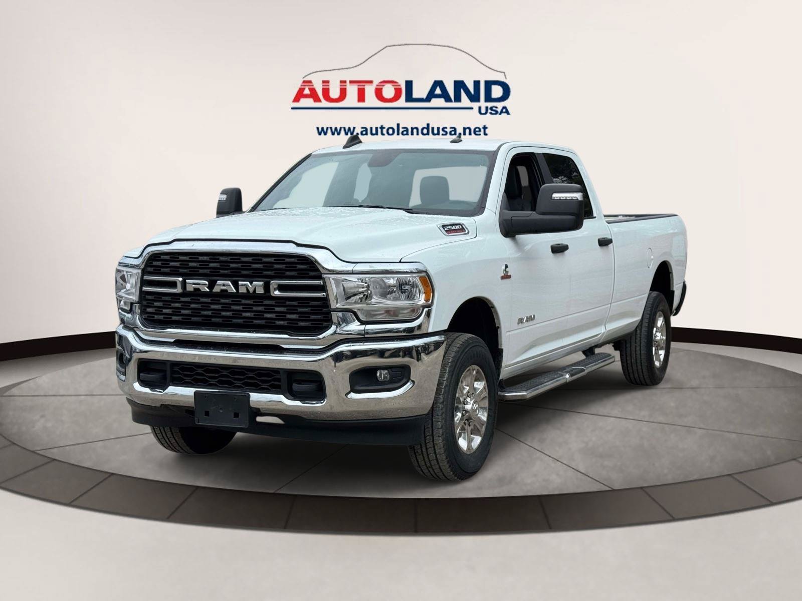 Used 2024 RAM 2500 Big Horn AWD/4WD image 1