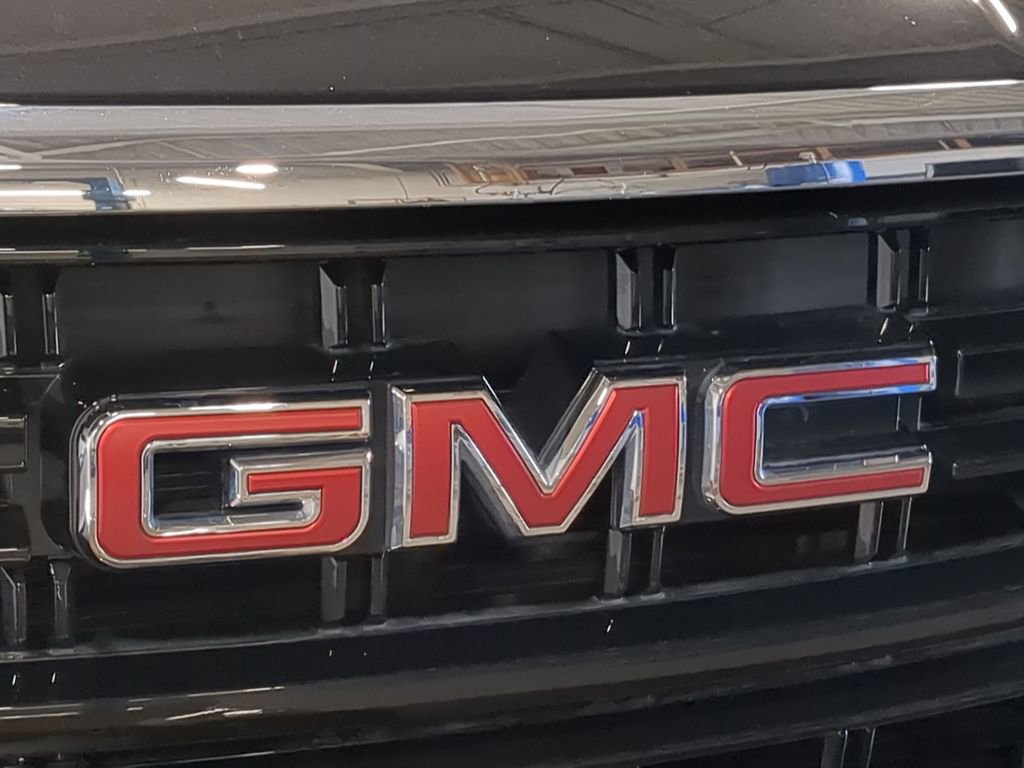 Used 2023 GMC Yukon SLE image 19