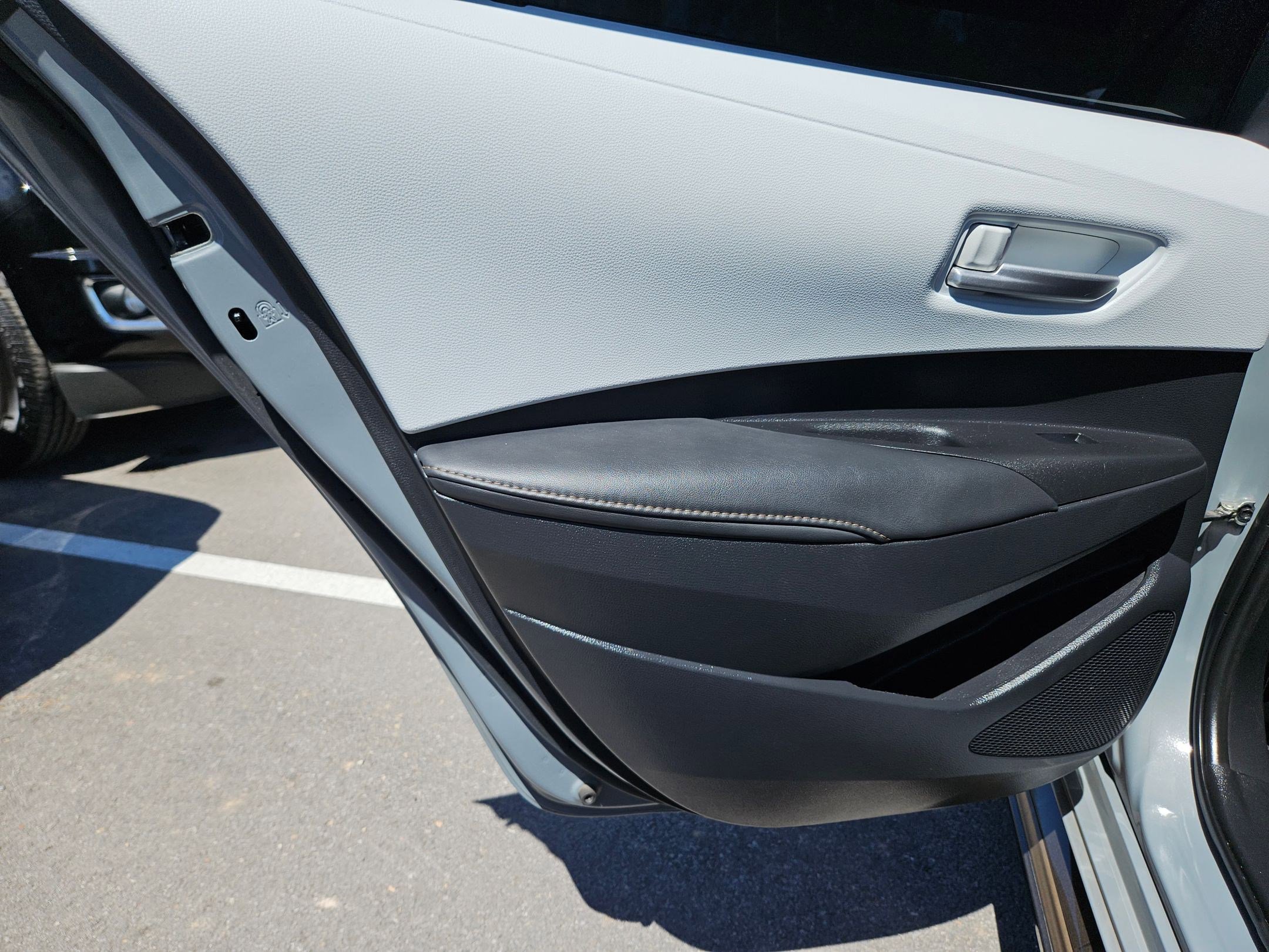 Used 2022 Toyota Corolla SE image 11