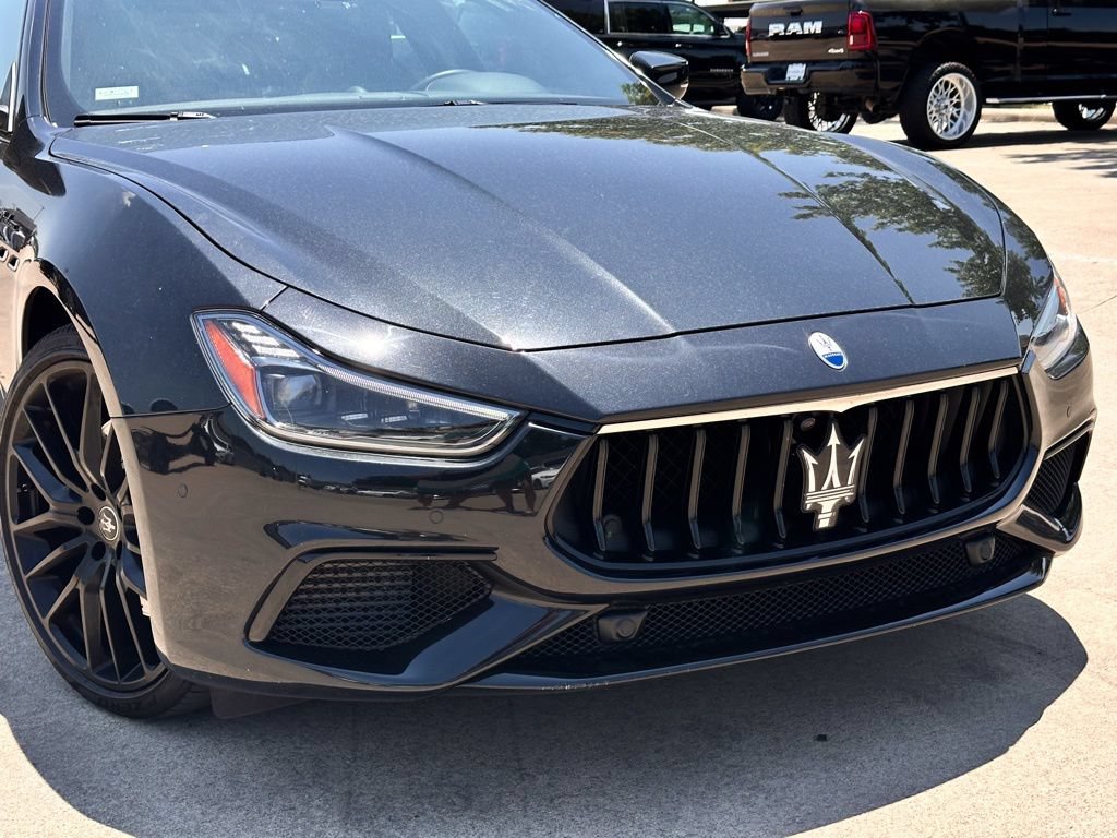 Used 2024 Maserati Ghibli Modena Q4 AWD/4WD image 2