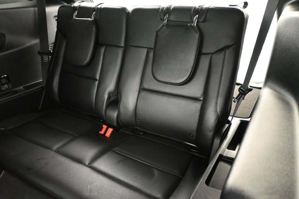 Used 2022 Ford Explorer Limited w/ Equipment Group 301A AWD/4WD image 19