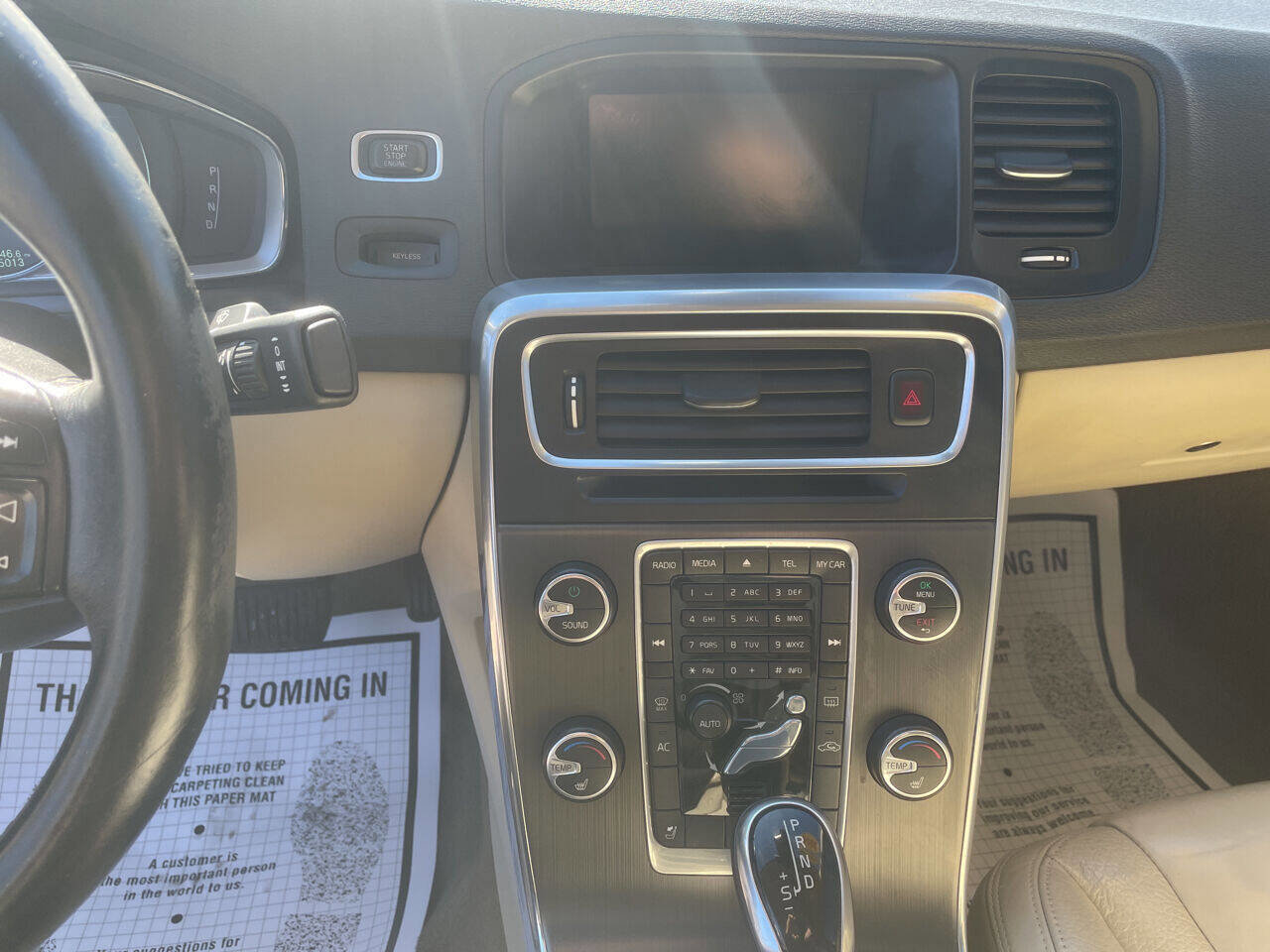 Used 2014 Volvo S60 T5 image 32