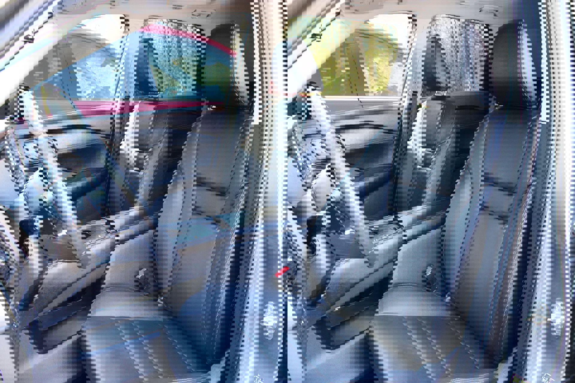 Used 2023 Nissan Rogue SL FWD image 14