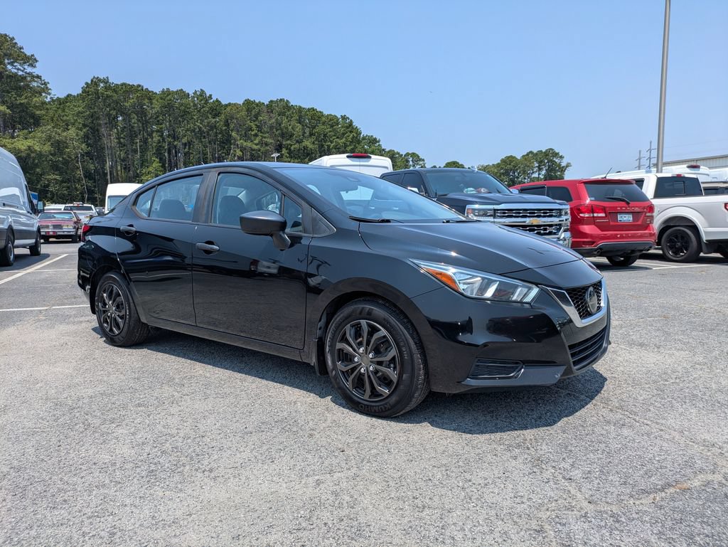 Used 2020 Nissan Versa S FWD video 2