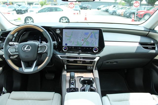 Used 2025 Lexus RX 350 AWD w/ Convenience Package image 16