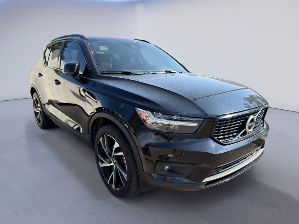 Used 2021 Volvo XC40 T5 R-Design