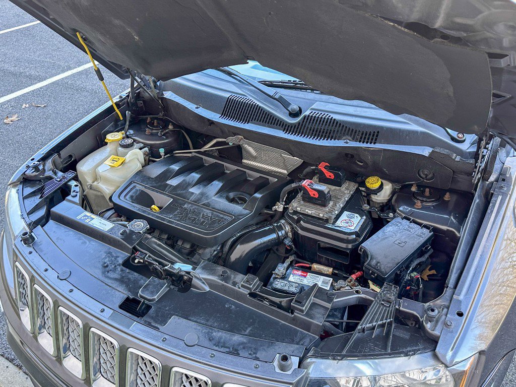 Used 2015 Jeep Compass High Altitude image 38