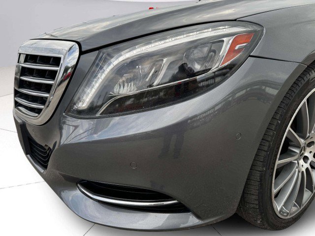 Used 2017 Mercedes-Benz S 550 Sedan image 11
