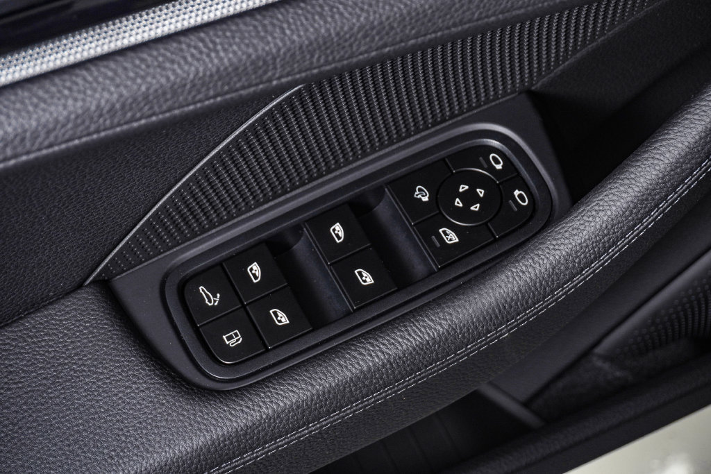 New 2026 Porsche Panamera 4 E-Hybrid AWD/4WD image 27
