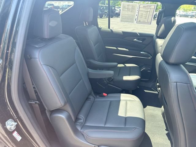 Used 2024 Chevrolet Traverse Z71 w/ Enhanced Driving Package AWD/4WD image 28