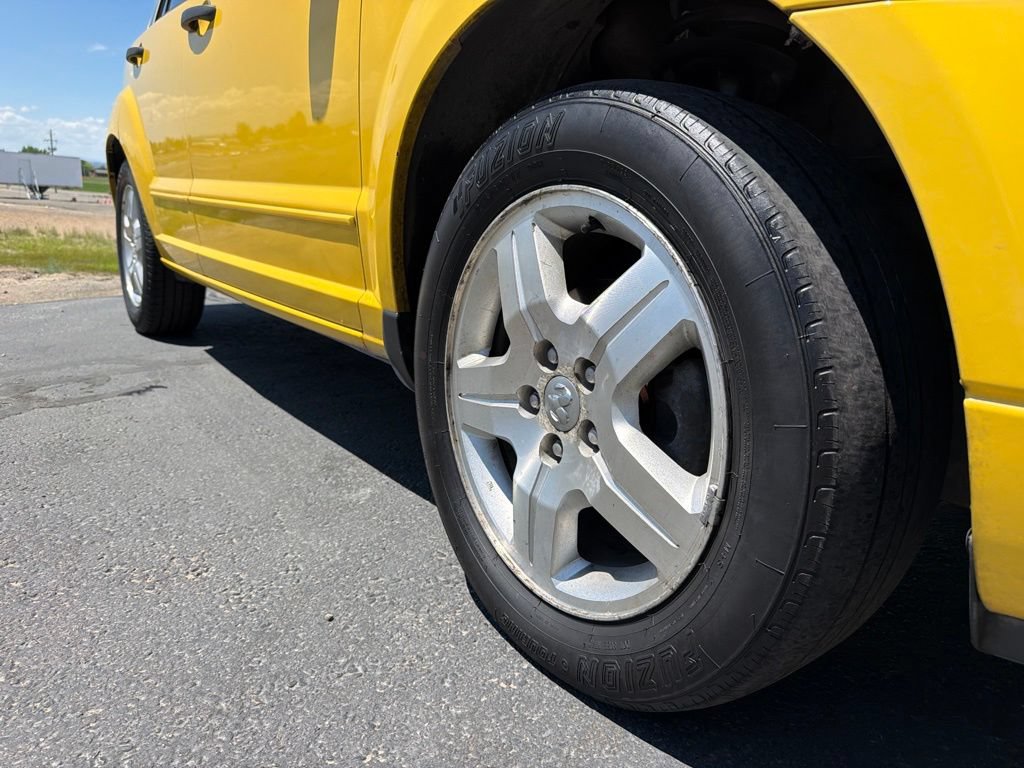 Used 2007 Dodge Caliber SXT FWD image 4
