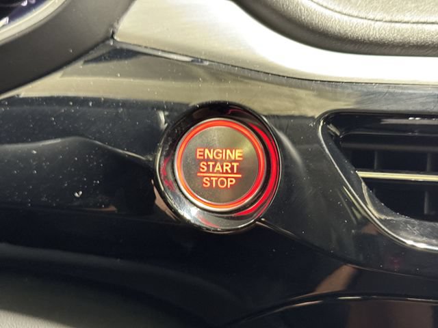 Used 2023 Acura MDX w/ Technology Package FWD image 18