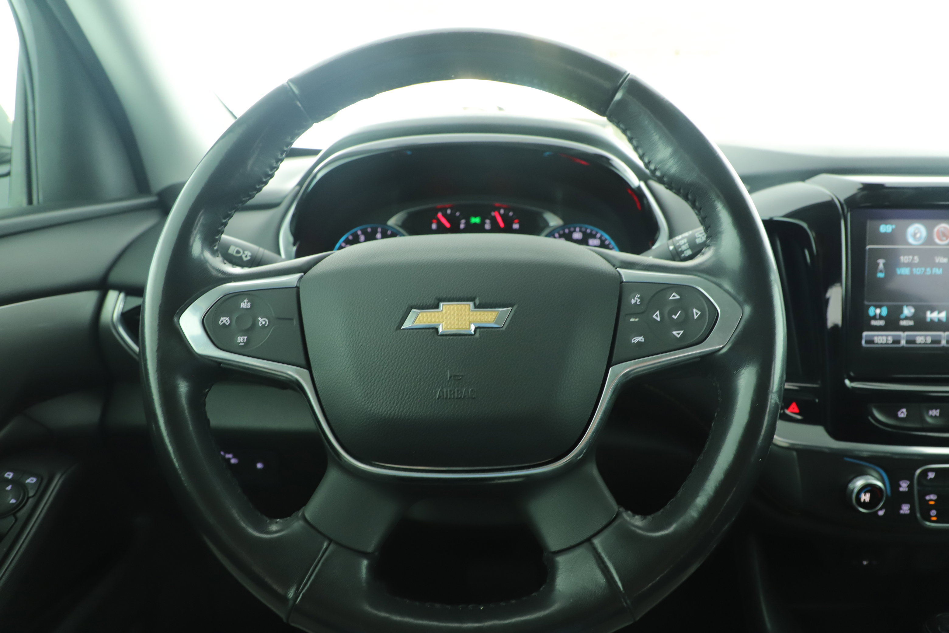 Used 2018 Chevrolet Traverse RS image 16